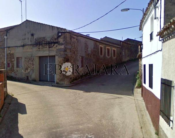 CASA DE TRES DORMITORIOS CON NAVE-GARAJE photo 0
