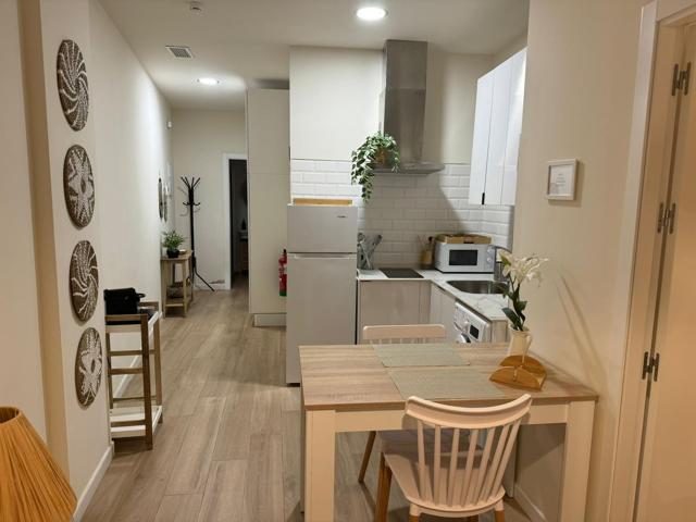 Piso En venta en Calle Sargento Daponte, La Caleta - La Viña, Cádiz photo 0