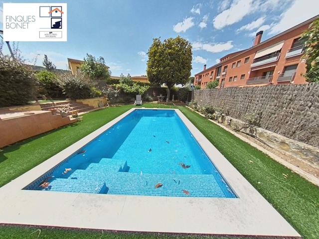 Casa En venta en Vilanova Del Vallès photo 0