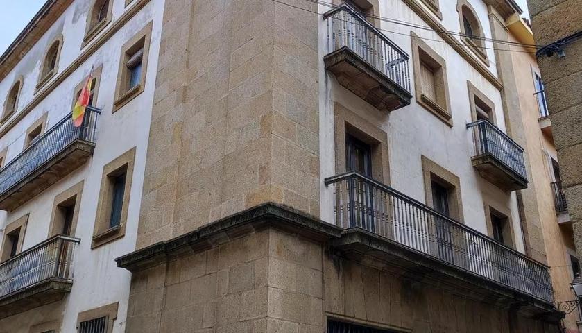 PISO EN EL CASCO HISTORICO CON GRAN TERRAZA, ASCENSOR, TRASTERO.... photo 0
