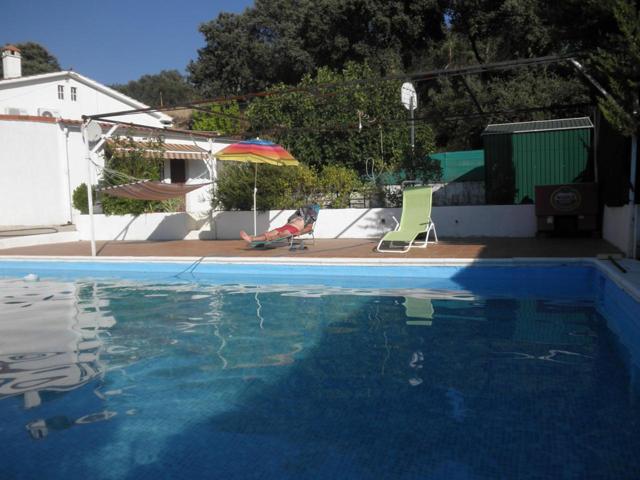CHALET LEGAL CON PISCINA, BARBACOA, APARCAMIENTO,LUZ Y AGUA Y MÁS photo 0
