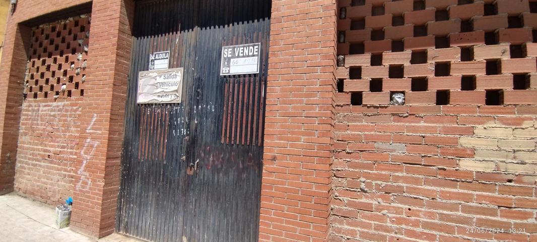 Local en la avenida del Valle , zona con gran visibilidad photo 0