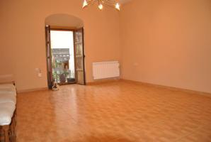 ¡Oportunidad única! Amplio y luminoso piso en venta! photo 0