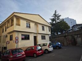 🏡✨ ¡AMPLIA VIVIENDA UNIFAMILIAR CON GARAJE PRIVADO EN ZONA TOP DE PLASENCIA! 🚗☀️ photo 0