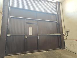 🚗Se vende cómodo garaje cerrado cerca del centro de Plasencia🚗 photo 0