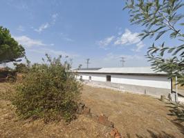Nave Industrial en venta en Serradilla de 400 m2 photo 0