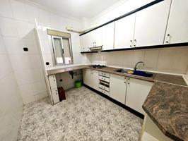 Un primer piso sin ascensor con comunidad economica photo 0