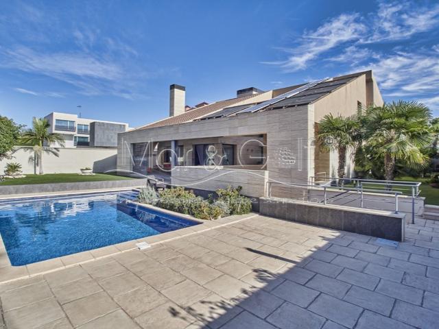 Villa En venta en Vistahermosa, Alicante - Alacant photo 0