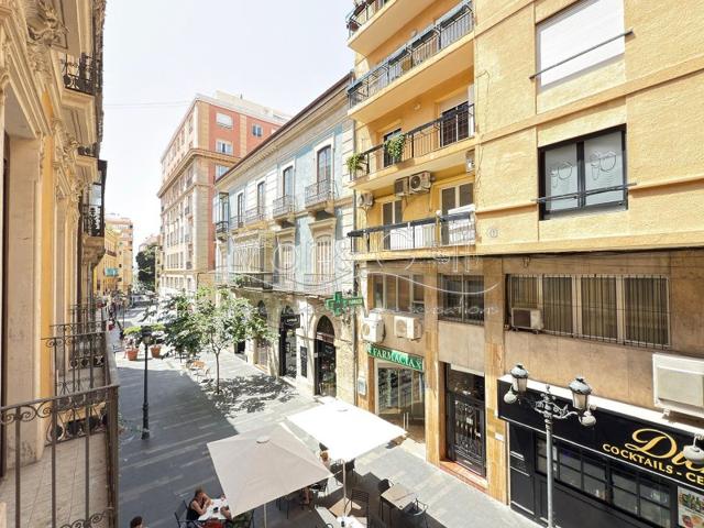 Piso En venta en Alicante - Alacant photo 0
