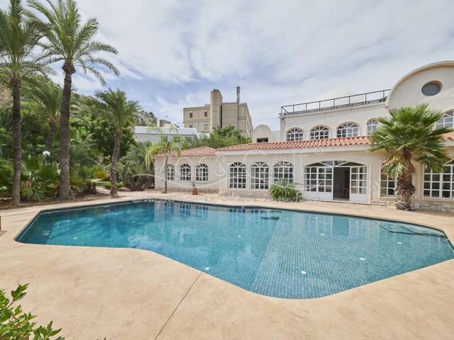Villa En venta en Alicante - Alacant photo 0