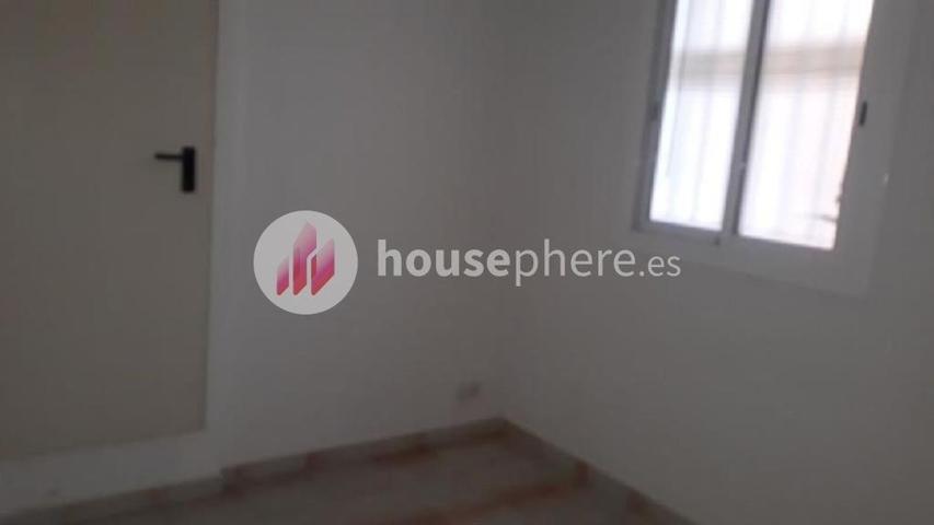 Piso En venta en Porta, Barcelona photo 0