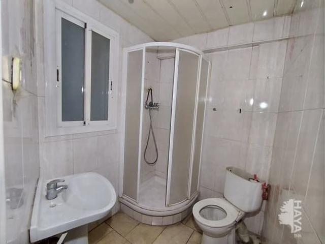 Piso En venta en El Raval, Barcelona photo 0