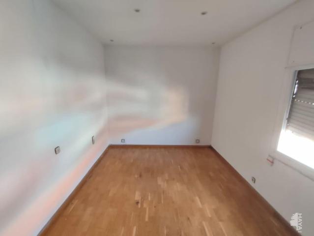 Piso En venta en La Trinitat Vella, Barcelona photo 0