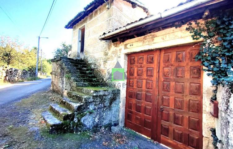 CASA PARA RESTAURAR EN BOVEDA-AMOEIRO photo 0