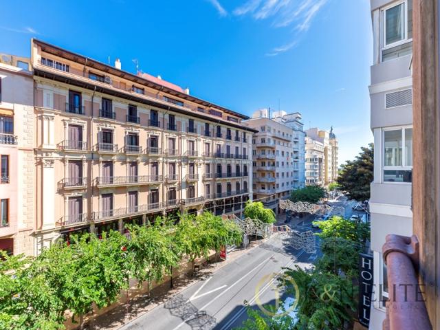 Piso En venta en Barrio Del Centro, Alicante - Alacant photo 0