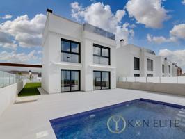 Villa En venta en Mutxamel photo 0