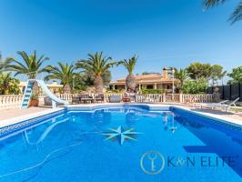 Villa En venta en Elche - Elx photo 0