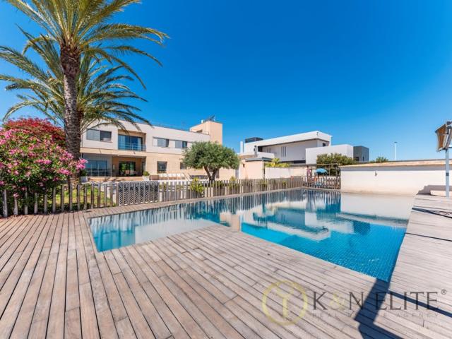 Villa En venta en Elche - Elx photo 0