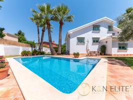 Villa En venta en Alicante - Alacant photo 0