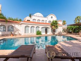 Villa En alquiler en Vistahermosa, Alicante - Alacant photo 0
