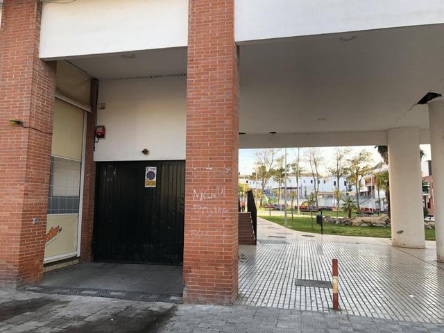 Plaza De Parking en venta en Lebrija de 15 m2 photo 0