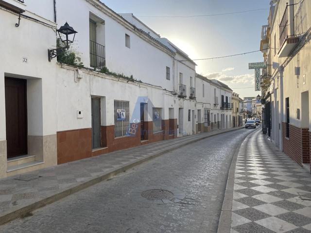 SE VENDE CASA EN EL CENTRO DE LEBRIJA photo 0