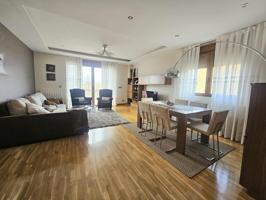 IMPECABLE CHALET PAREADO EN EL CAMPO DE GOLF DE VILLAMAYOR photo 0