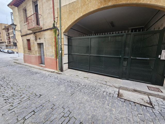 PLAZA DE GARAJE EN ALQUILER JUNTO AL LA PURISIMA , EN CALLE CERVANTES photo 0