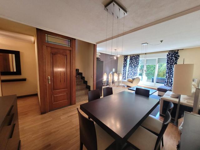 ¡¡¡UNICO EN VISTAHERMOSA!!! CHALET ADOSADO EN VENTA photo 0