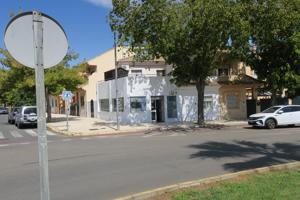 Traspaso de salón de estética y peluquería en zona inmejorable. photo 0