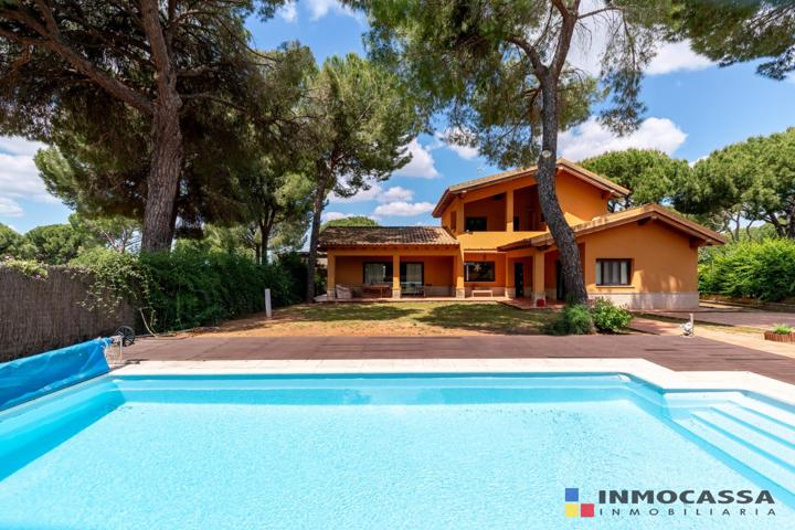 CHALET CON CARACTERÍSTICAS ÚNICAS EN LA JULIANA photo 0