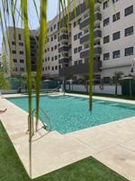 Precioso piso seminuevo en urb. privada, con zonas comunes y 2 plazas de garaje photo 0