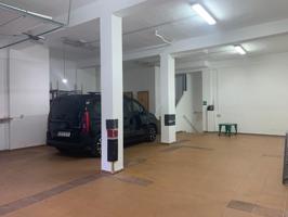 Local En venta en Dénia photo 0