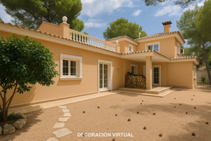 Villa En venta en Dénia photo 0