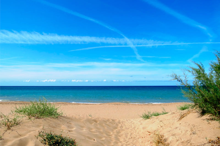 Villa En venta en Dénia photo 0