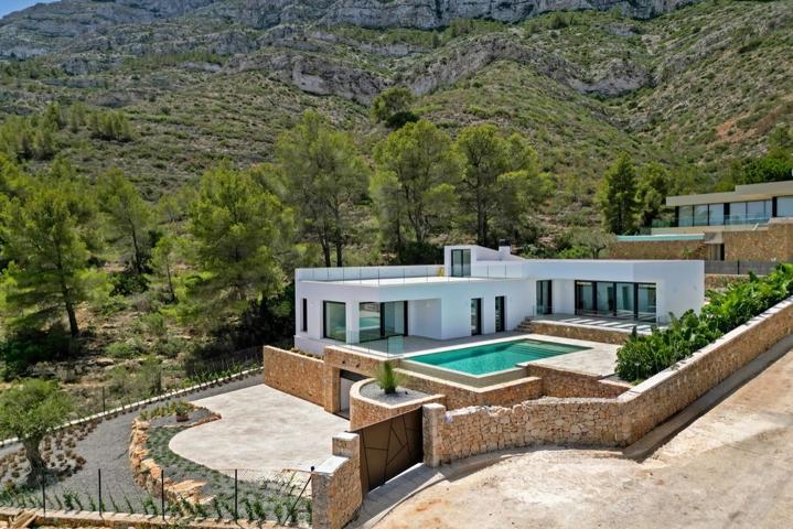 Villa En venta en Dénia photo 0