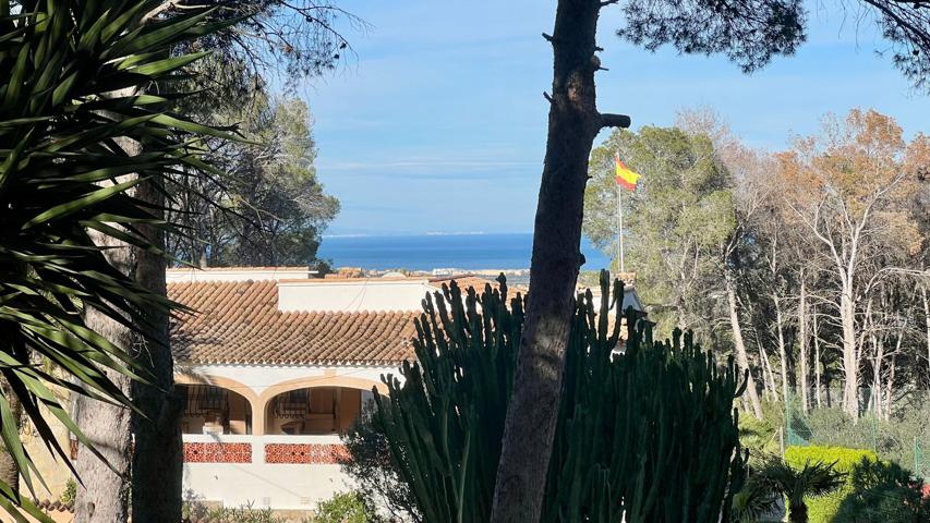 Villa En venta en Dénia photo 0