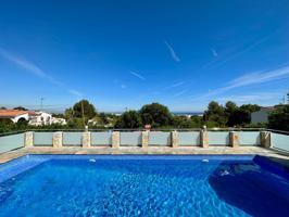 Villa En venta en Dénia photo 0