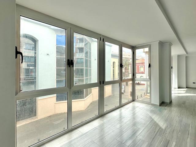 Oficina En alquiler en Dénia photo 0