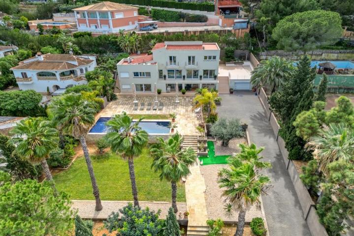 Villa En venta en Dénia photo 0