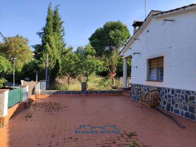 Casa en venta en Riudarenes photo 0