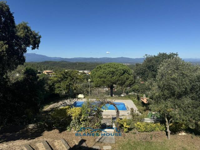 Venta de una casa en Maçanet de la Selva photo 0