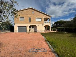 Casa en venta en Tordera photo 0