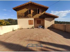 Casa en venta en Maçanet de la Selva photo 0