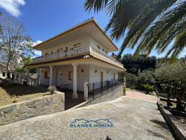 Casa en venta en Urbanitzacions del Nord photo 0