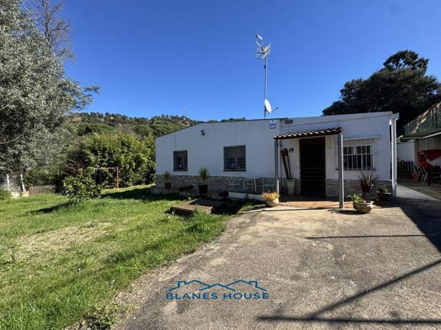 Casa en venta en Riudarenes photo 0