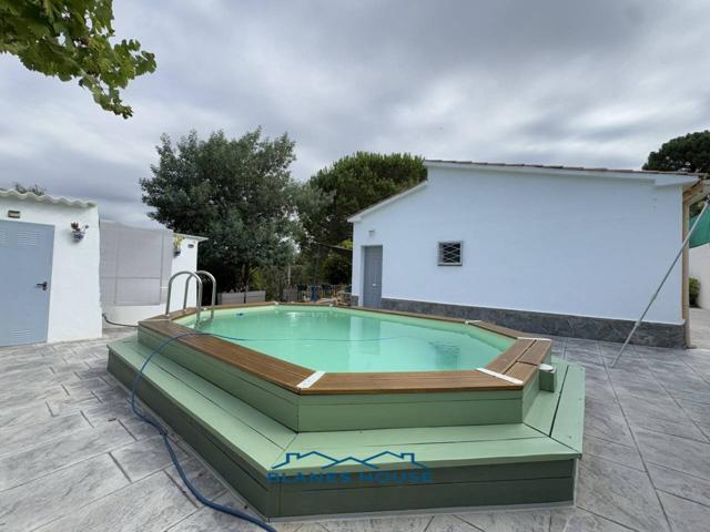 Venta de casa en Maçanet de la Selva photo 0