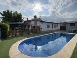 Venta de una casa en Sils photo 0