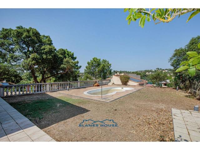 Casa en venta en Vidreres photo 0