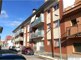 Piso en venta en Vidreres photo 0